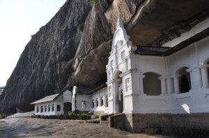 Dambulla Eingang zu den Höhlen